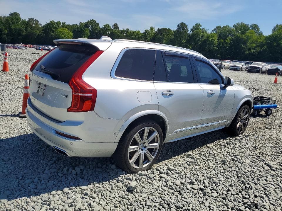 2018 VOLVO XC90 T6 3