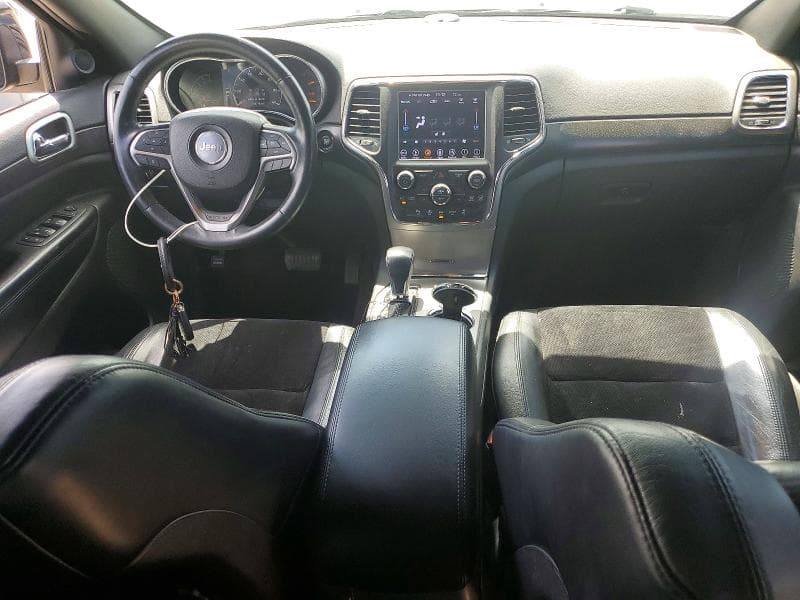 2018 JEEP GRAND CHEROKEE LAREDO 8