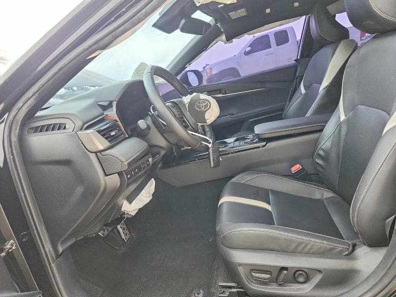 2025 TOYOTA CAMRY SE 7