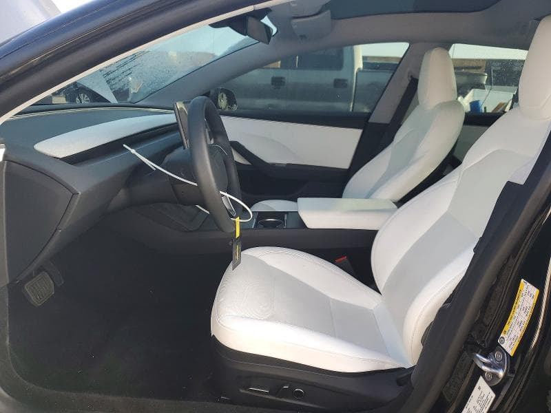 2025 TESLA MODEL 3 7
