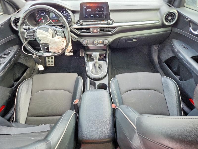 2021 KIA FORTE GT LINE 8