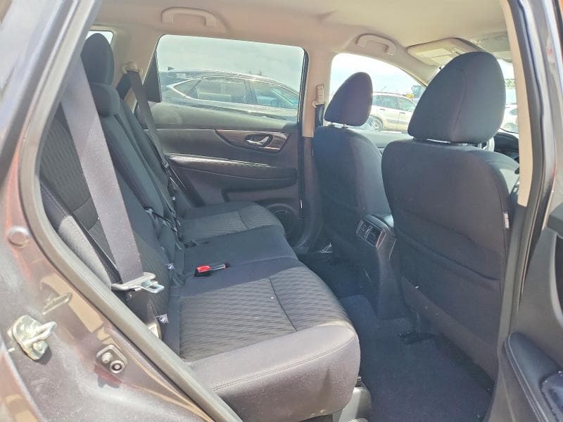 2019 NISSAN ROGUE S 11