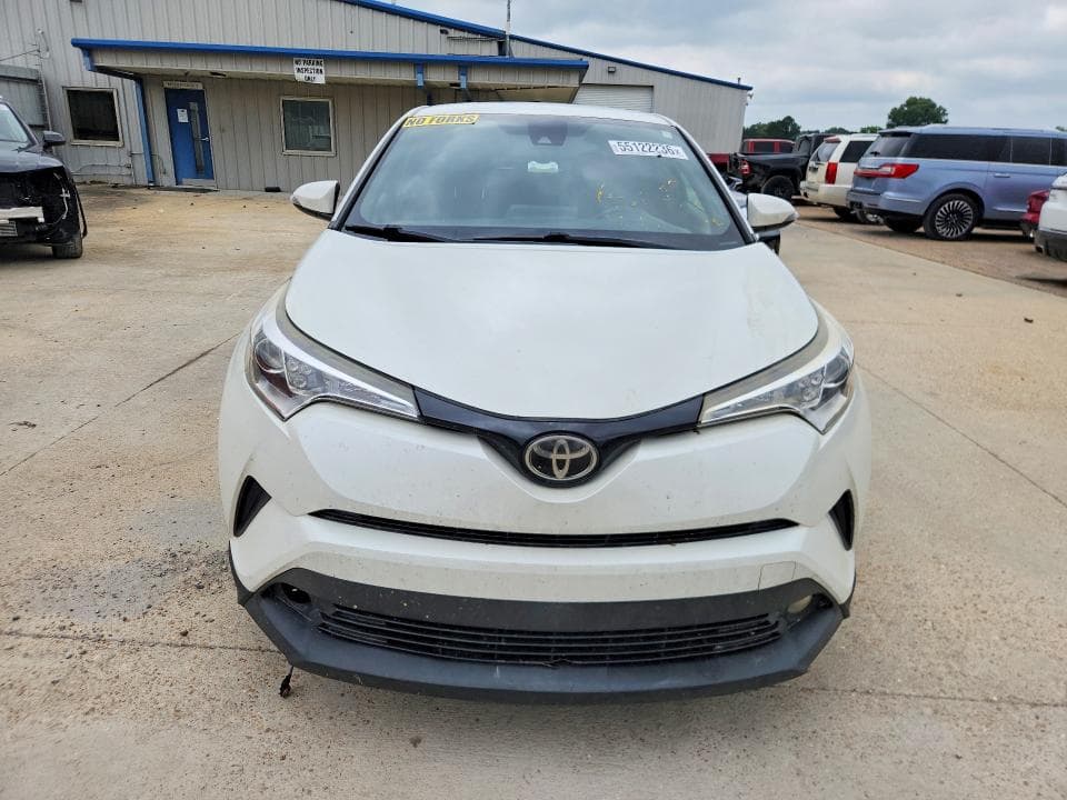 2018 TOYOTA C-HR XLE 5