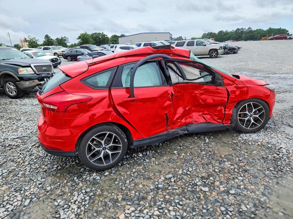 2017 FORD FOCUS SEL 3