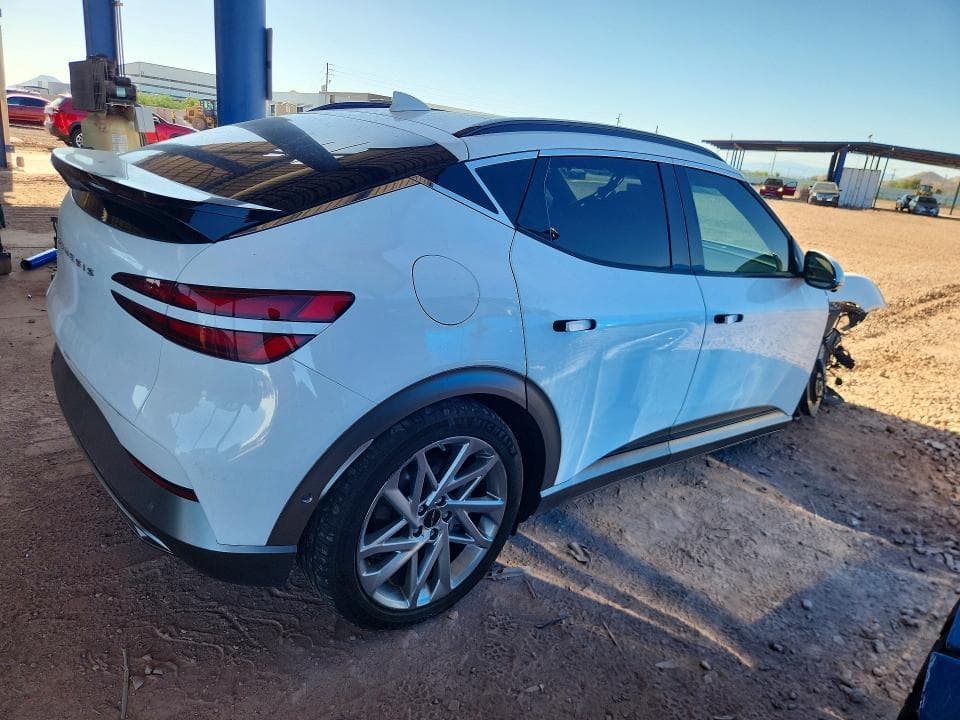 2023 GENESIS GV60 ADVANCED 3