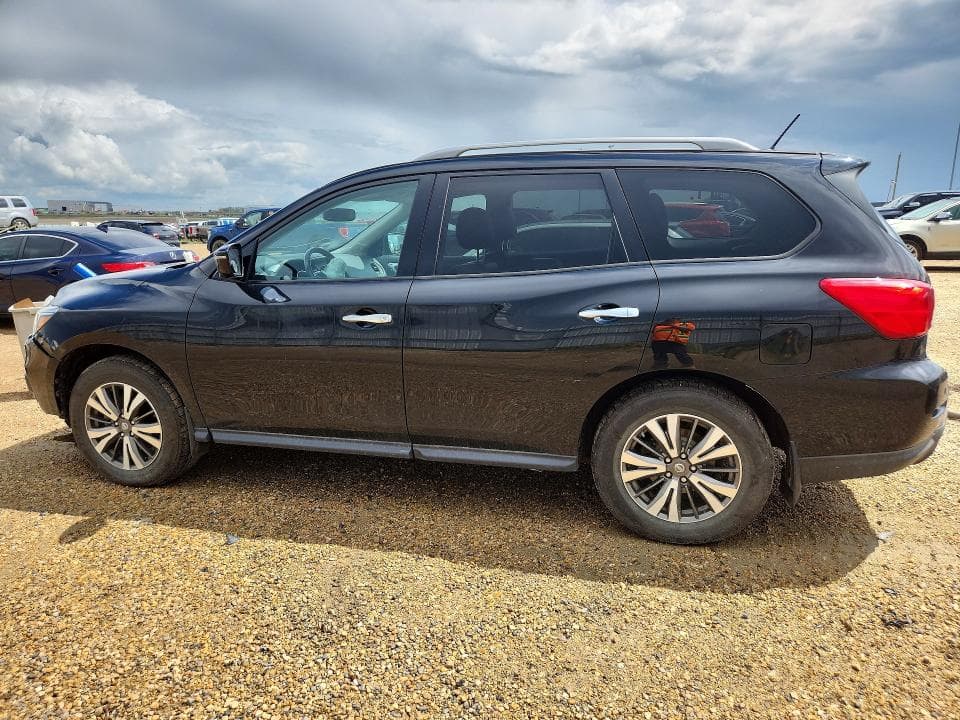 2017 NISSAN PATHFINDER S 2