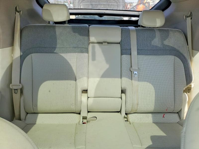 2025 GENESIS GV60 STANDARD 10