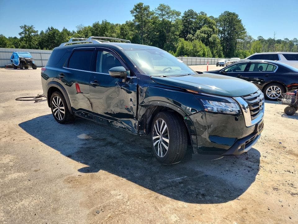 2023 NISSAN PATHFINDER PLATINUM 4