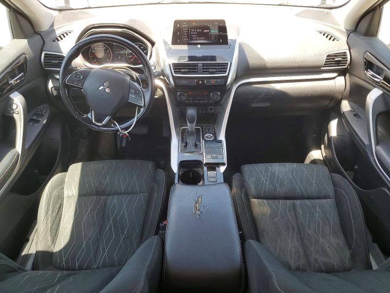 2020 MITSUBISHI ECLIPSE CROSS SE 8