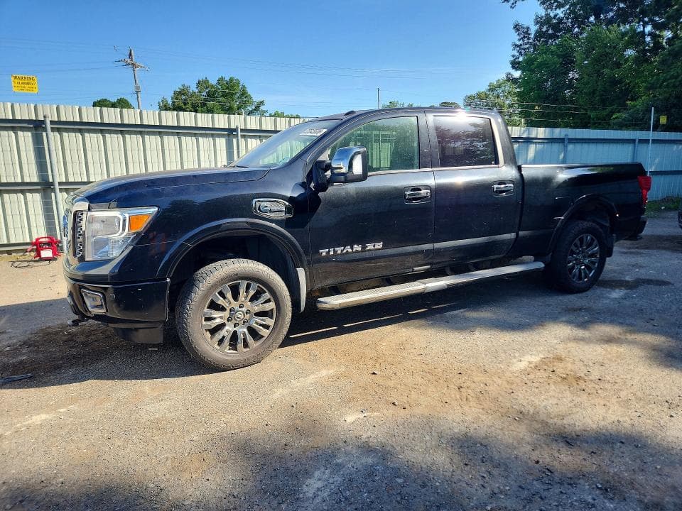 2017 NISSAN TITAN - 1