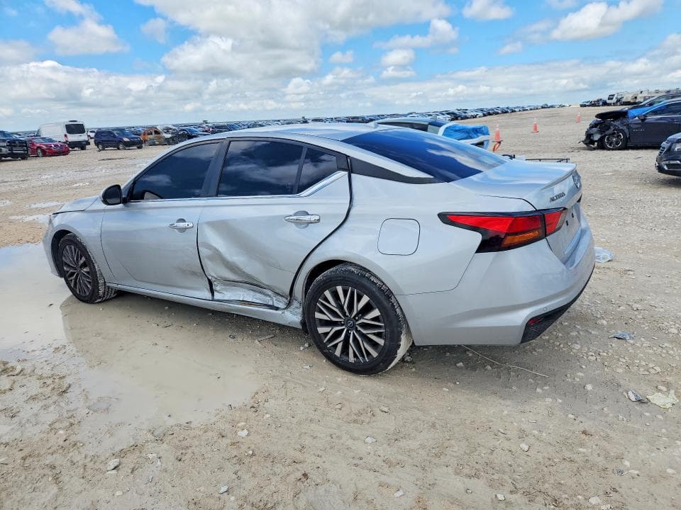 2023 NISSAN ALTIMA SV 2