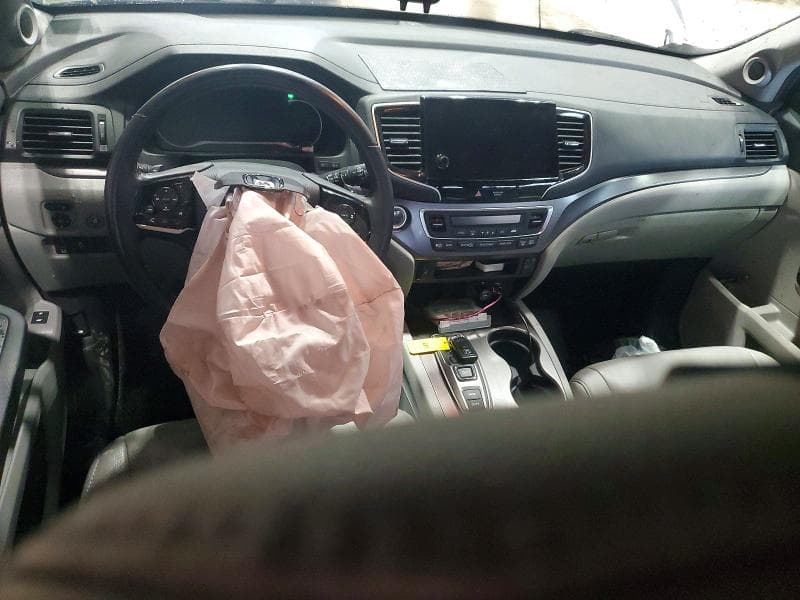 2021 HONDA PILOT SE 8