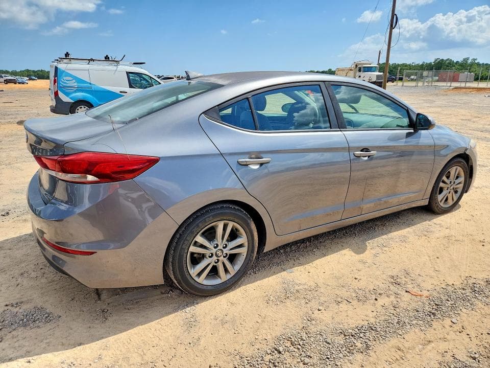 2018 HYUNDAI ELANTRA SEL 3
