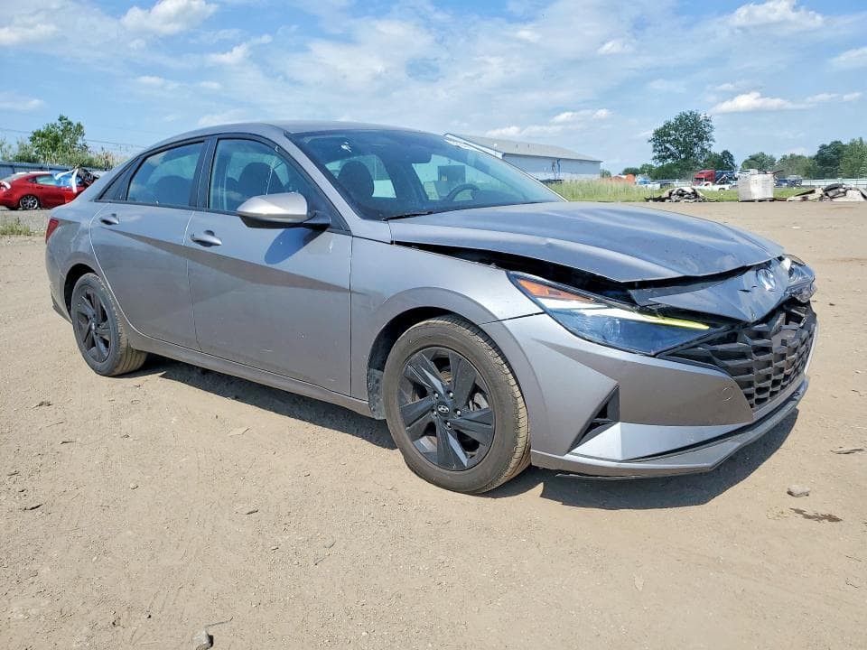 2023 HYUNDAI ELANTRA SEL 4