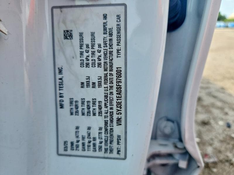 2025 TESLA MODEL 3 12