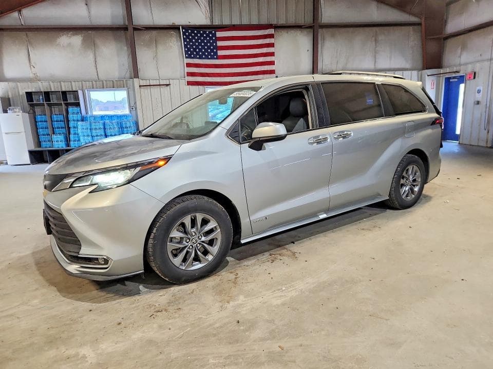 2021 TOYOTA SIENNA - 1
