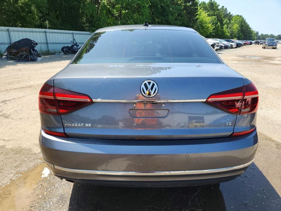 2018 VOLKSWAGEN PASSAT SE 6