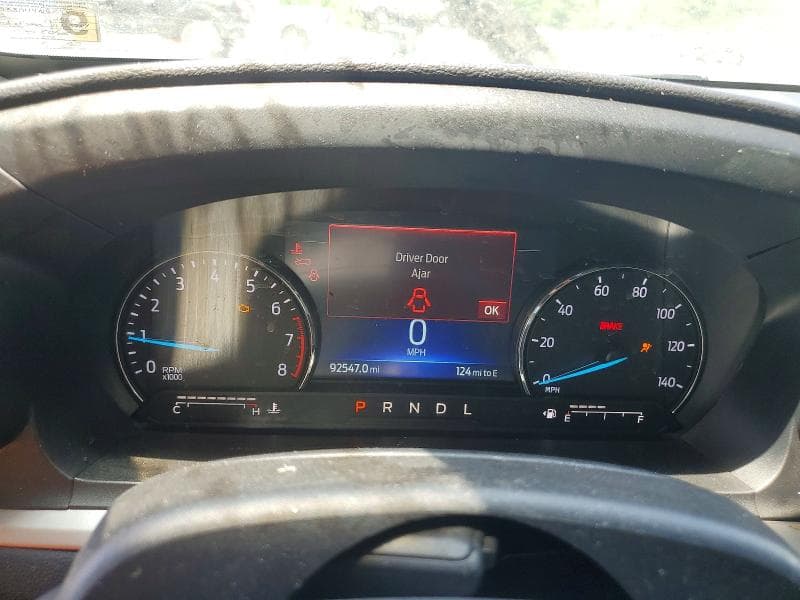 2022 FORD EXPLORER XLT 9
