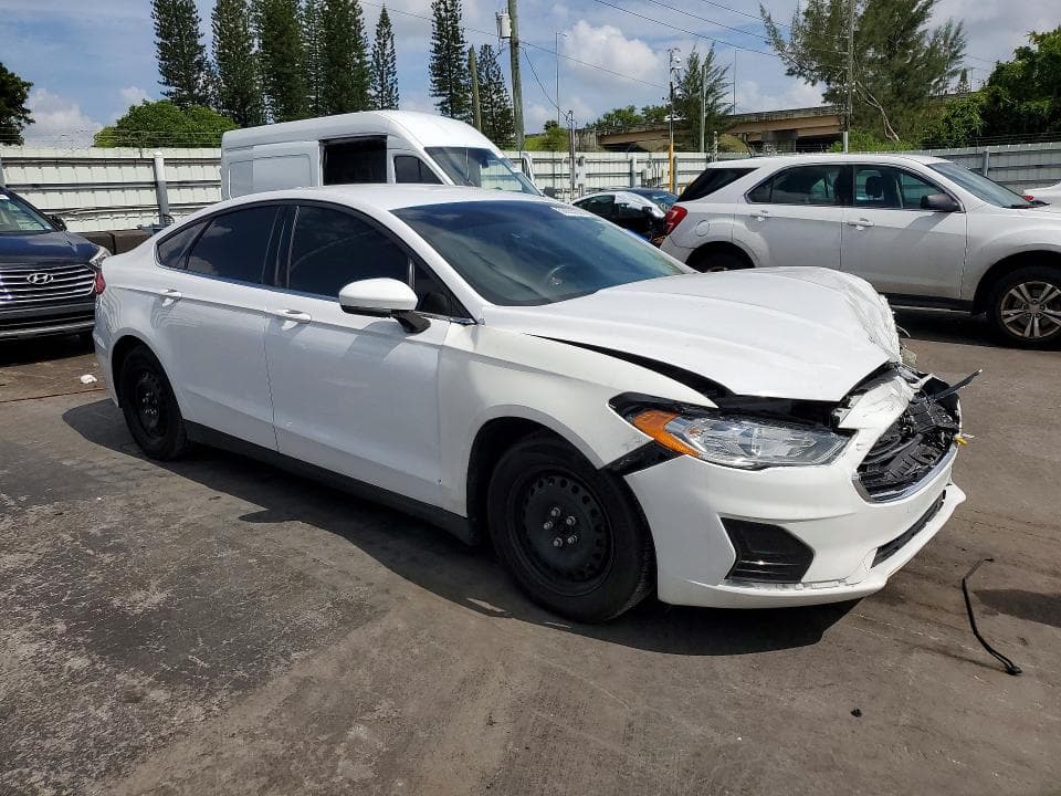 2020 FORD FUSION S 4