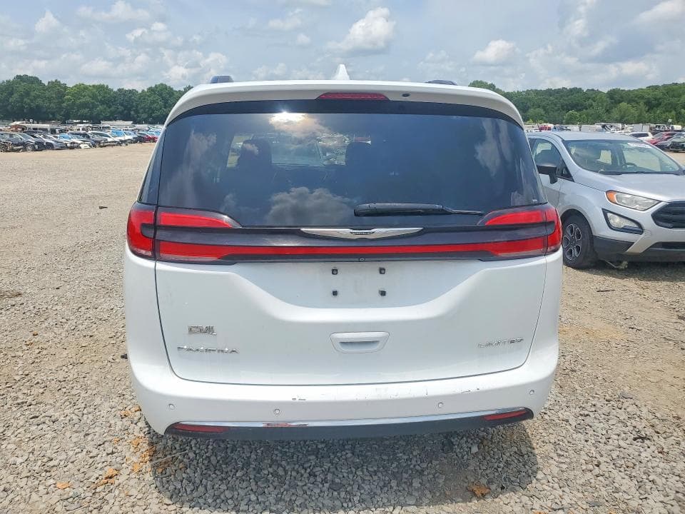 2022 CHRYSLER PACIFICA LIMITED 6