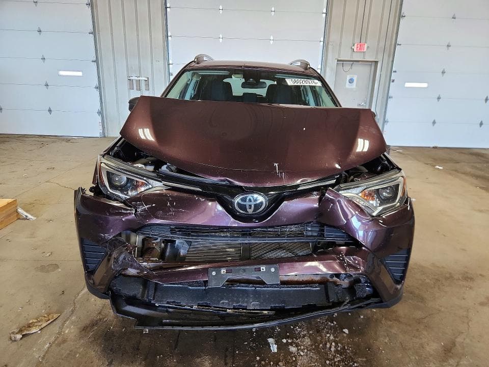 2017 TOYOTA RAV4 LE 5