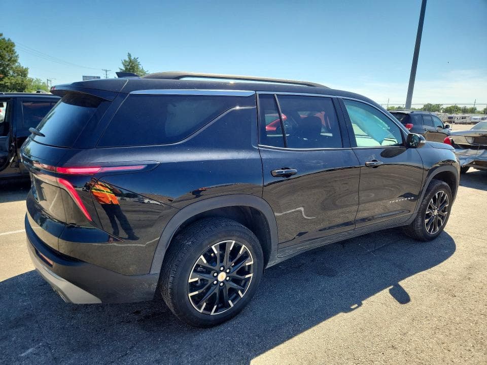 2025 CHEVROLET TRAVERSE LT 3