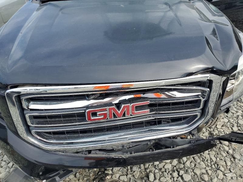 2018 GMC YUKON SLT 12