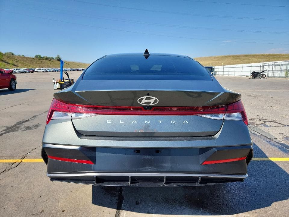 2025 HYUNDAI ELANTRA SEL 6