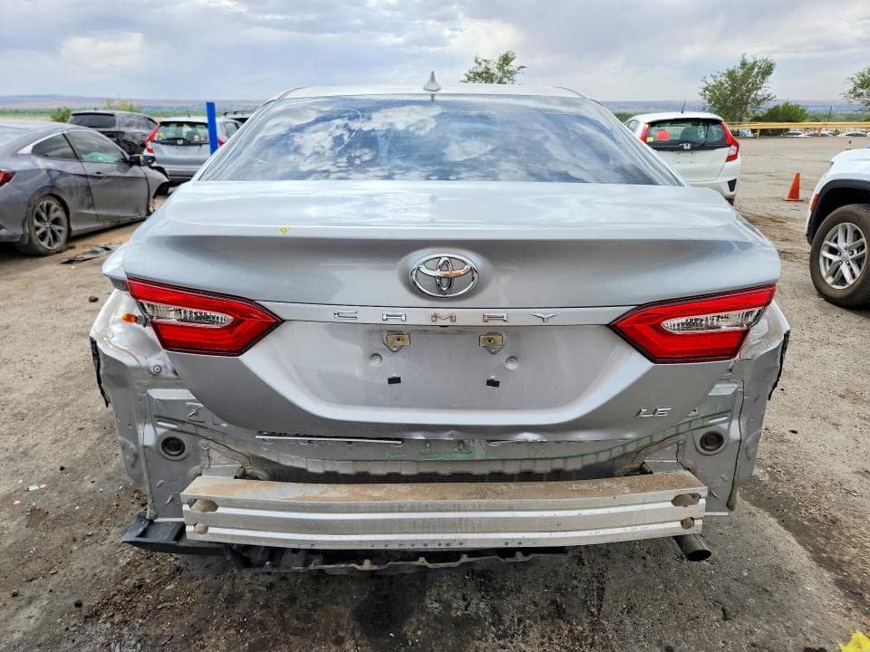 2020 TOYOTA CAMRY LE 6