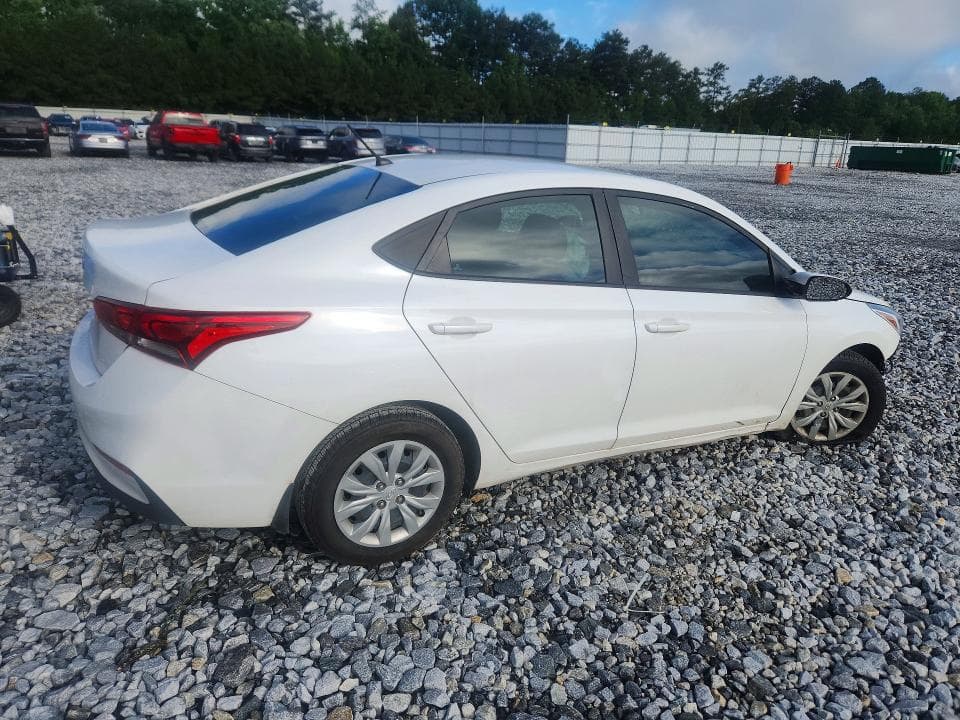 2022 HYUNDAI ACCENT SE 3
