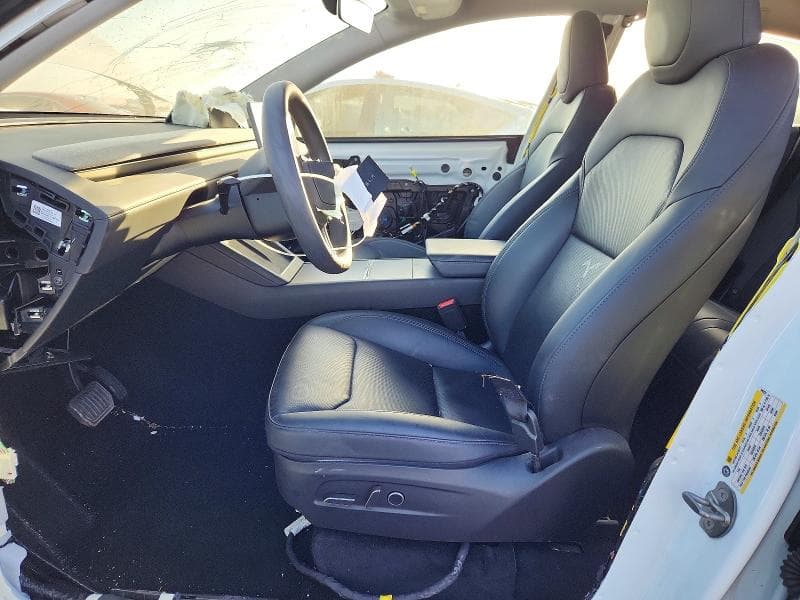 2026 TESLA MODEL Y 7