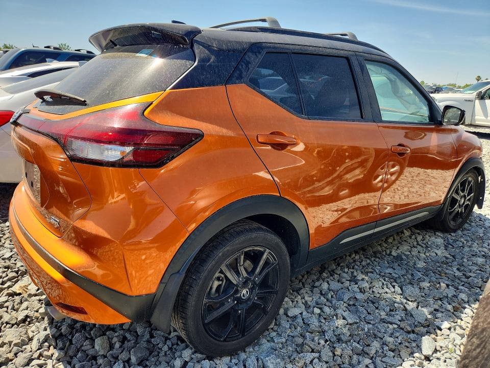 2021 NISSAN KICKS SR 3