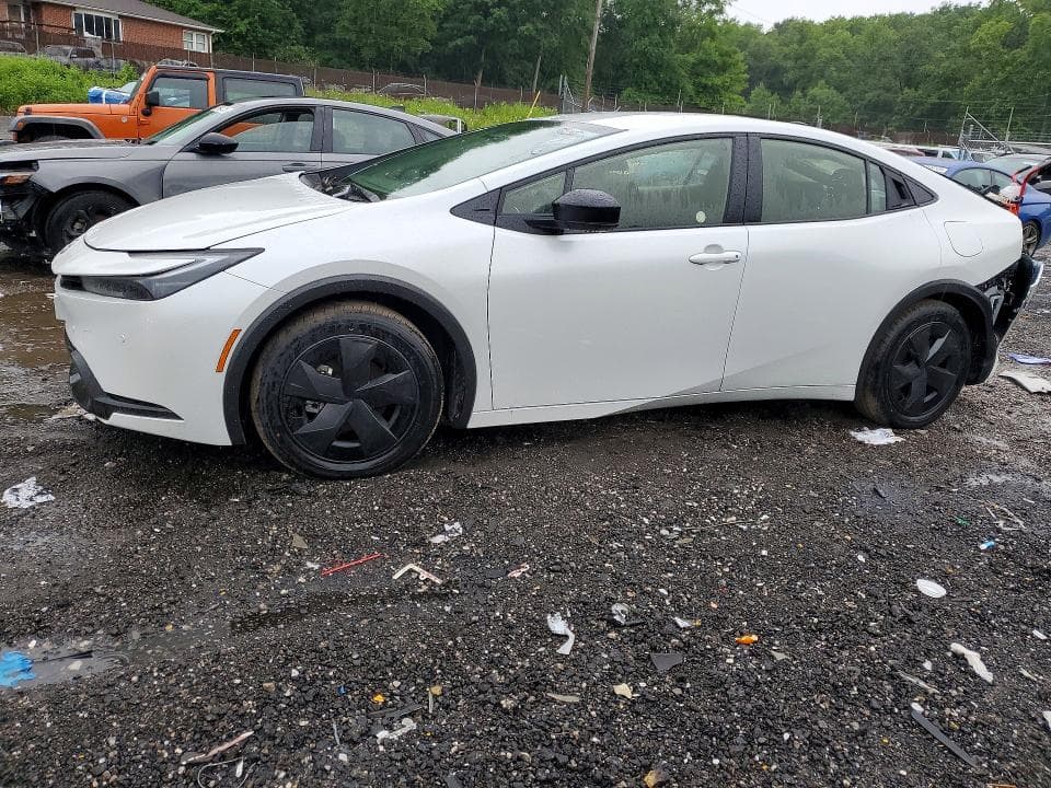 2026 TOYOTA PRIUS LE - 1