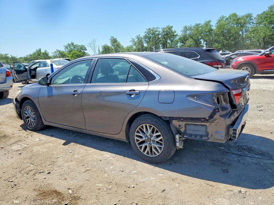 2017 TOYOTA CAMRY LE 2