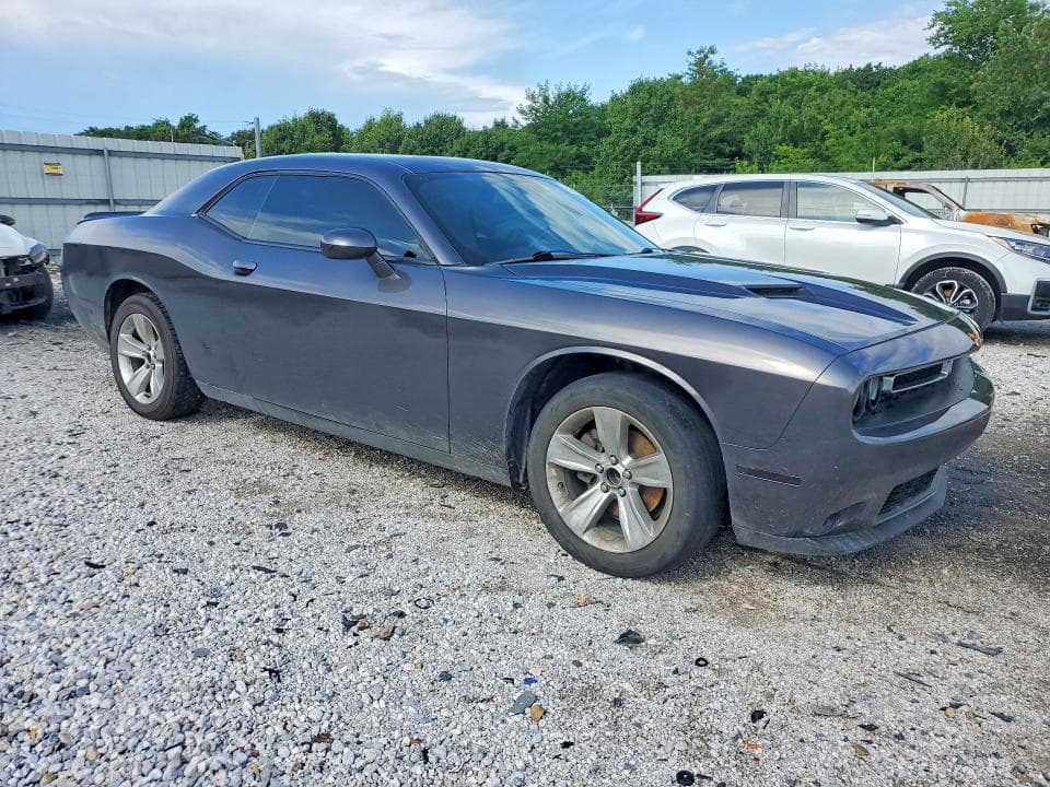 2019 DODGE CHALLENGER SXT 4
