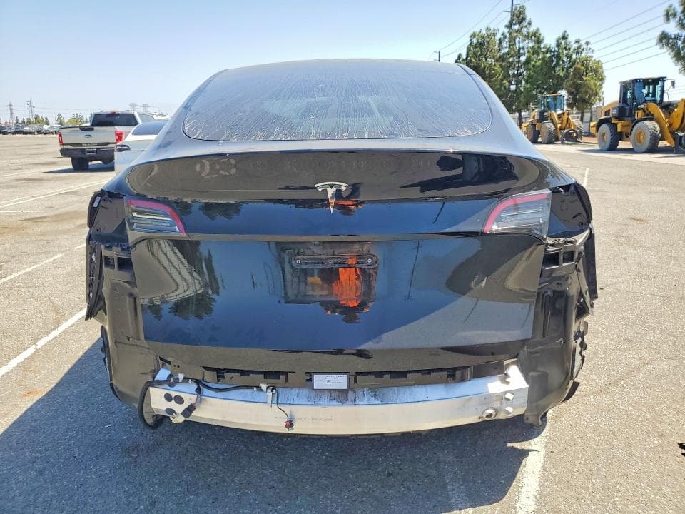 2023 TESLA MODEL Y 6