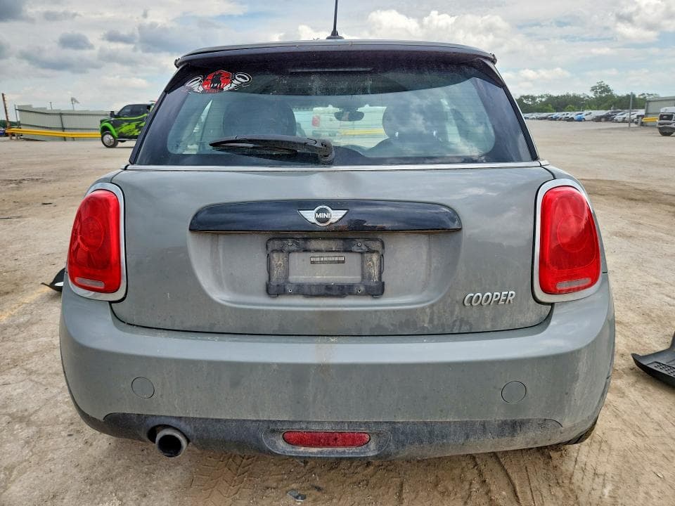 2017 MINI COOPER 6