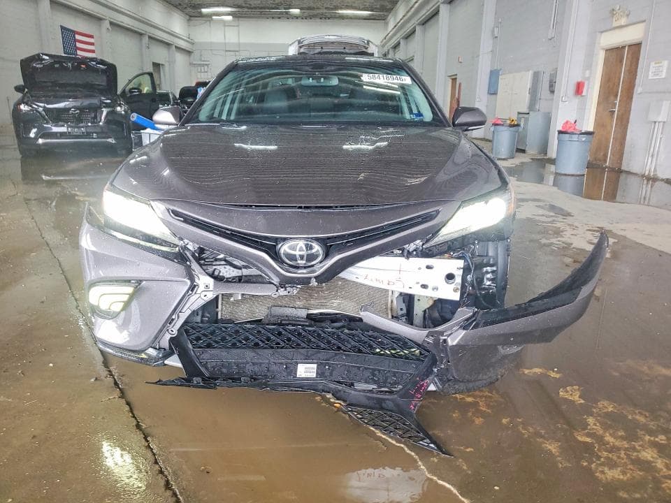 2019 TOYOTA CAMRY XSE 5
