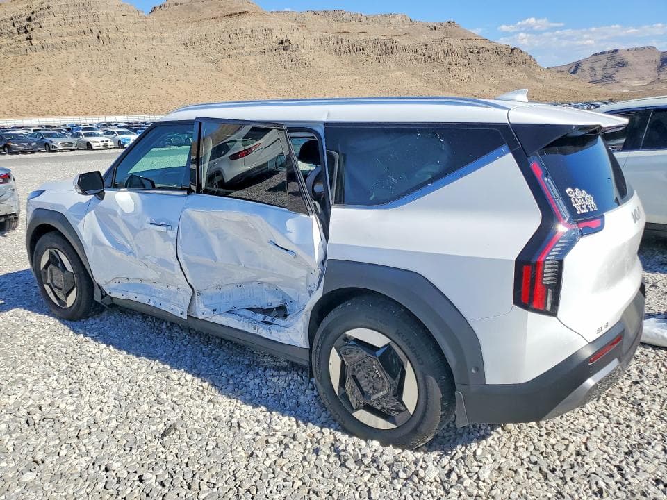 2026 KIA EV9 WIND 2