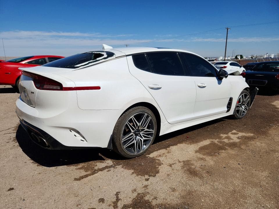 2023 KIA STINGER GT2 3