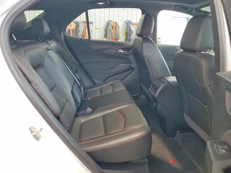 2022 CHEVROLET EQUINOX 11