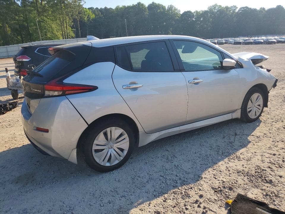 2022 NISSAN LEAF S 3
