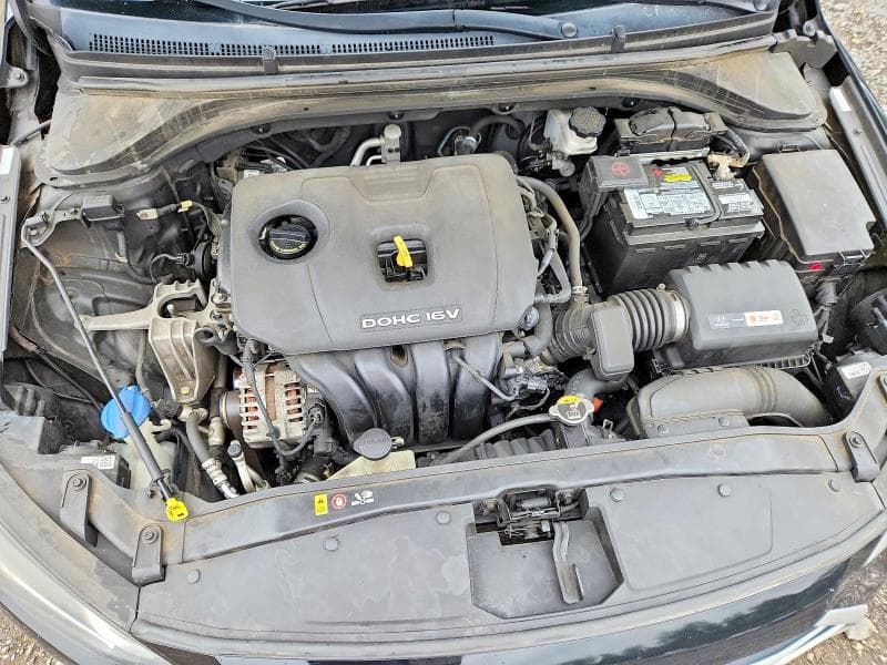 2017 HYUNDAI ELANTRA SE 11