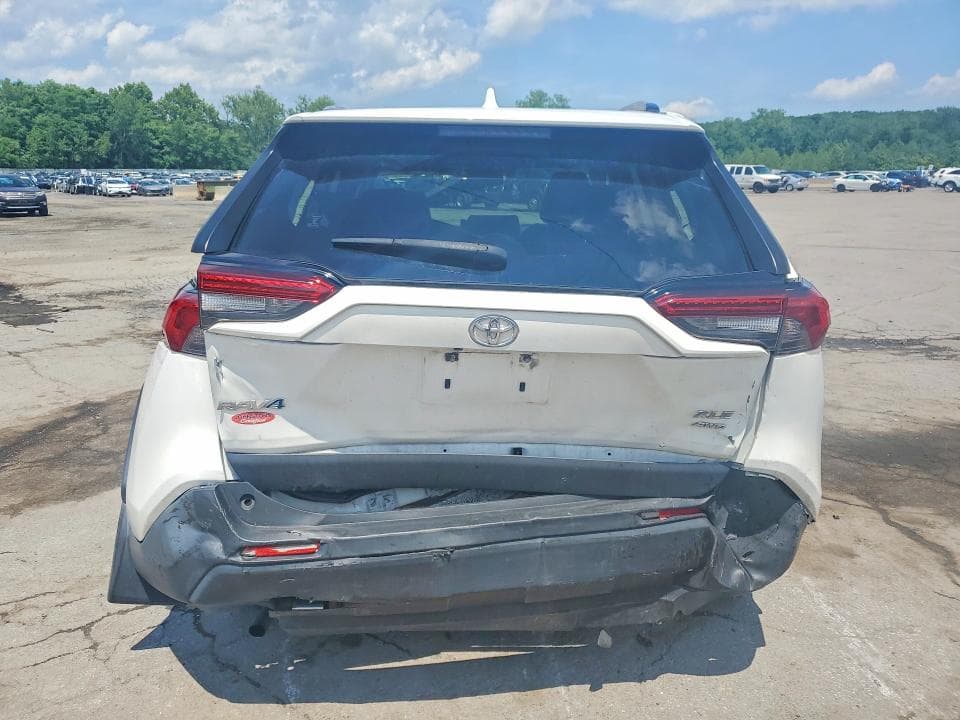 2019 TOYOTA RAV4 XLE PREMIUM 6