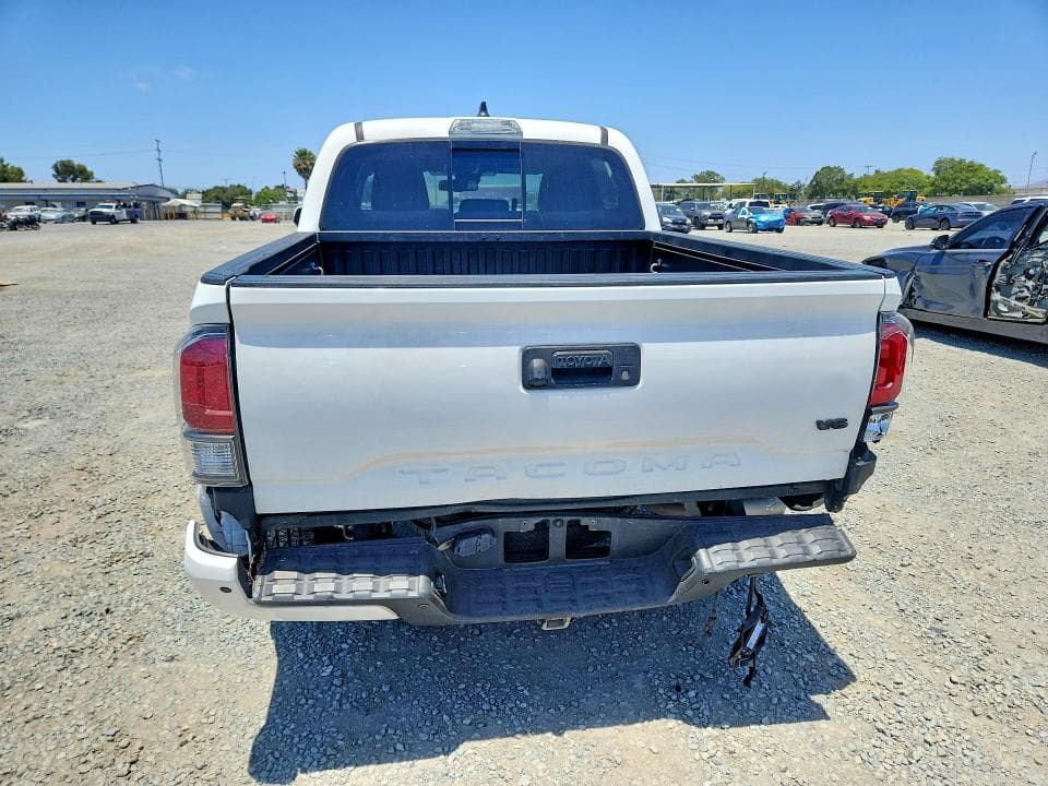 2021 TOYOTA TACOMA TRD SPORT 6