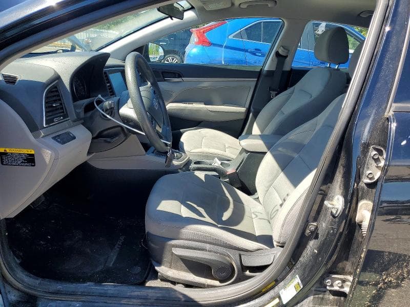 2017 HYUNDAI ELANTRA SE 7