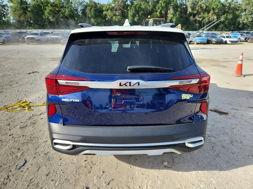 2023 KIA SELTOS S 6