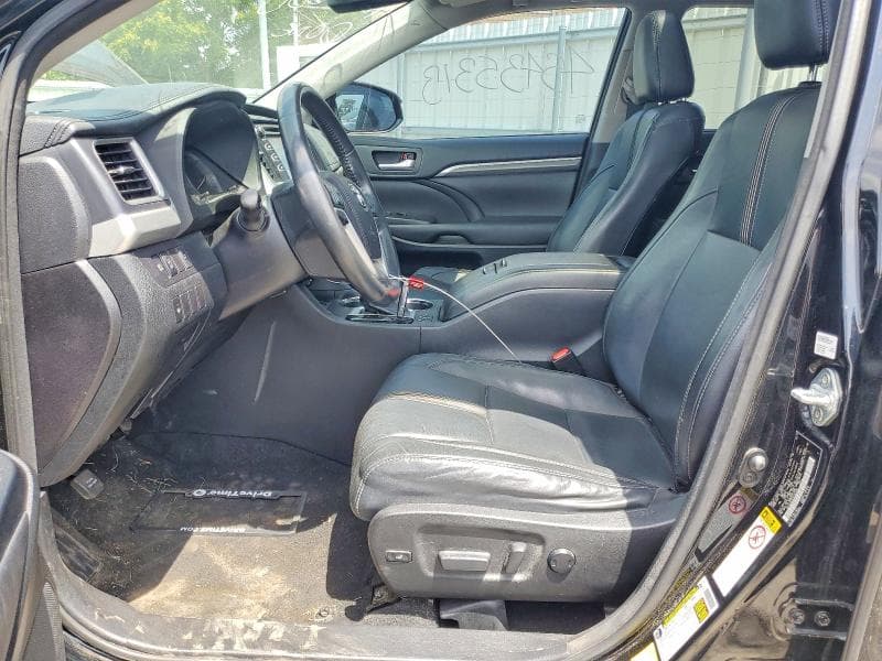 2017 TOYOTA HIGHLANDER SE 7