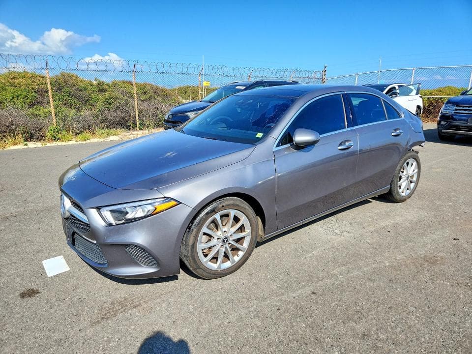 2020 MERCEDES-BENZ A 220 - 1