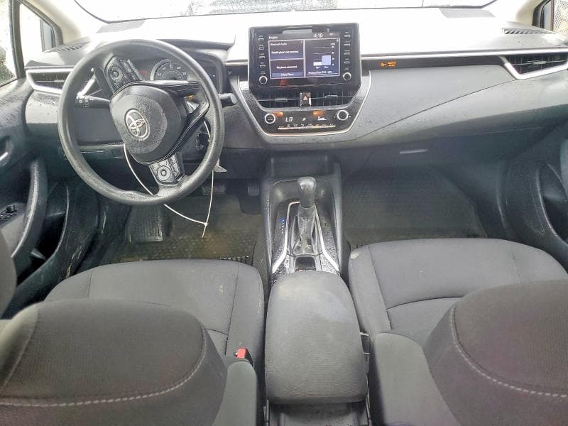 2020 TOYOTA COROLLA LE 8